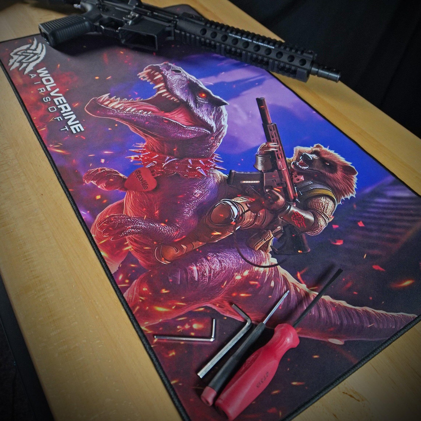 WOLVERINE "CUDDLES" TECH MAT/GAMING PAD
