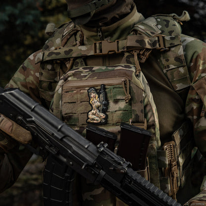 M-TAC 3D RUBBER PATCH TACTICAL PIN UP GIRL "HOOLIGAN"