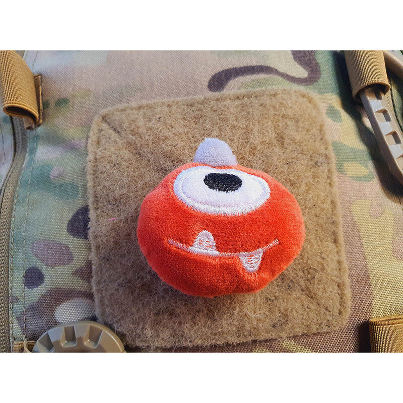 JTG FABRIC VELCRO BACKED PLUSH PATCH "ONE EYE" (DARK RED)