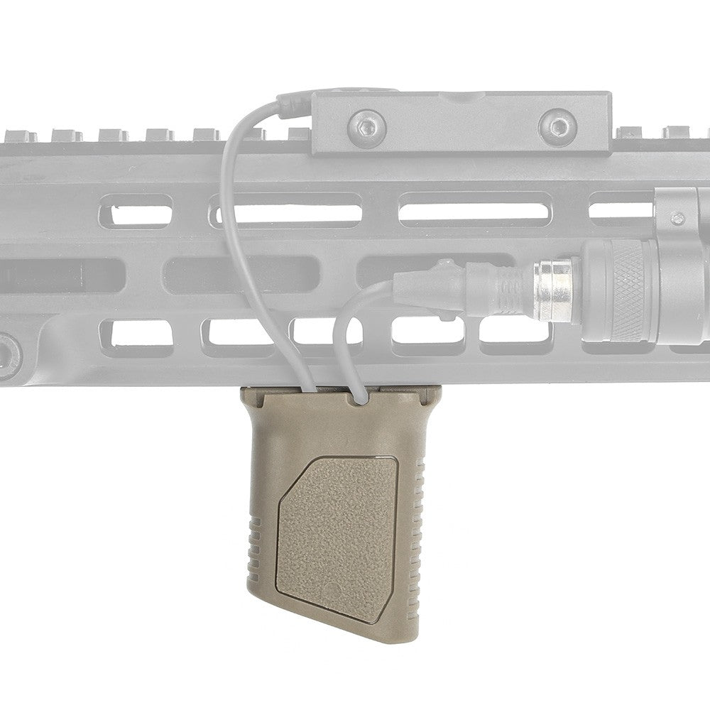 MP VERTICAL GRIP FOR M-LOK CABLE MANAGEMENT SHORT TAN